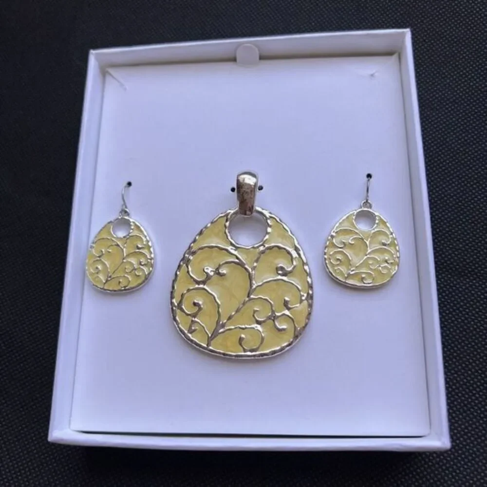 Set of 2 Pendant and Earrings Set Silver-tone‎ Yellow Enamel